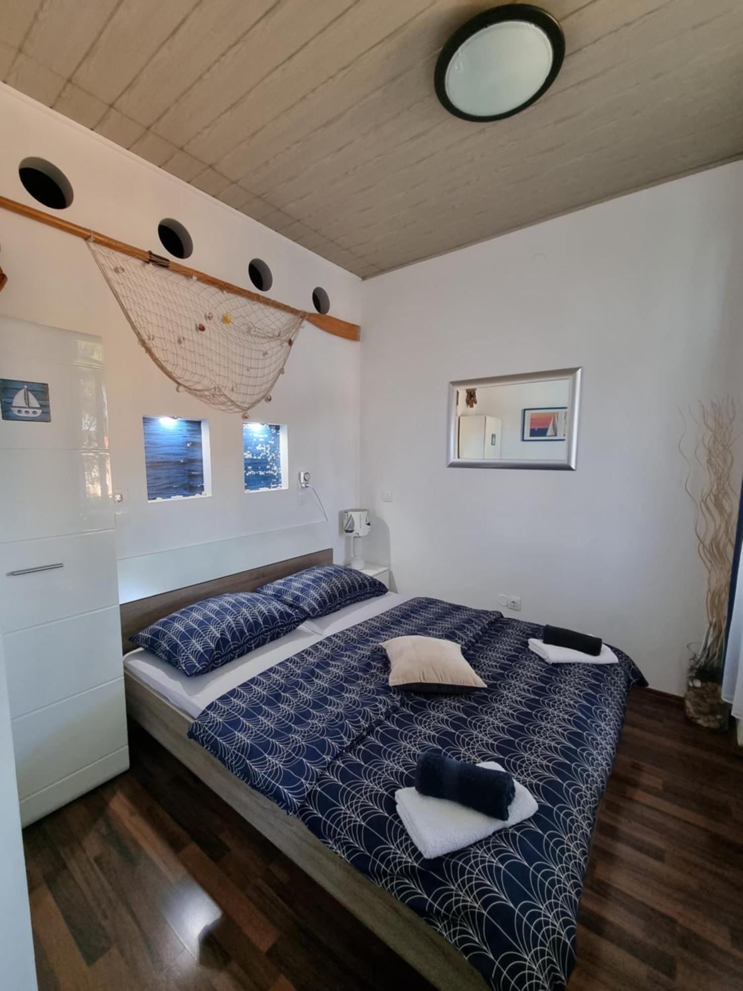 Subcastrum Apartments Pula Exterior photo