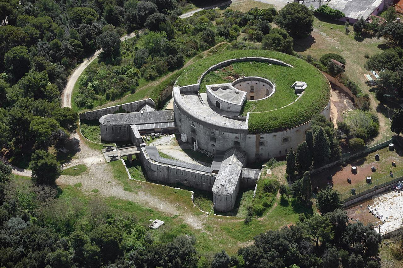 Subcastrum Apartments Pula Exterior photo